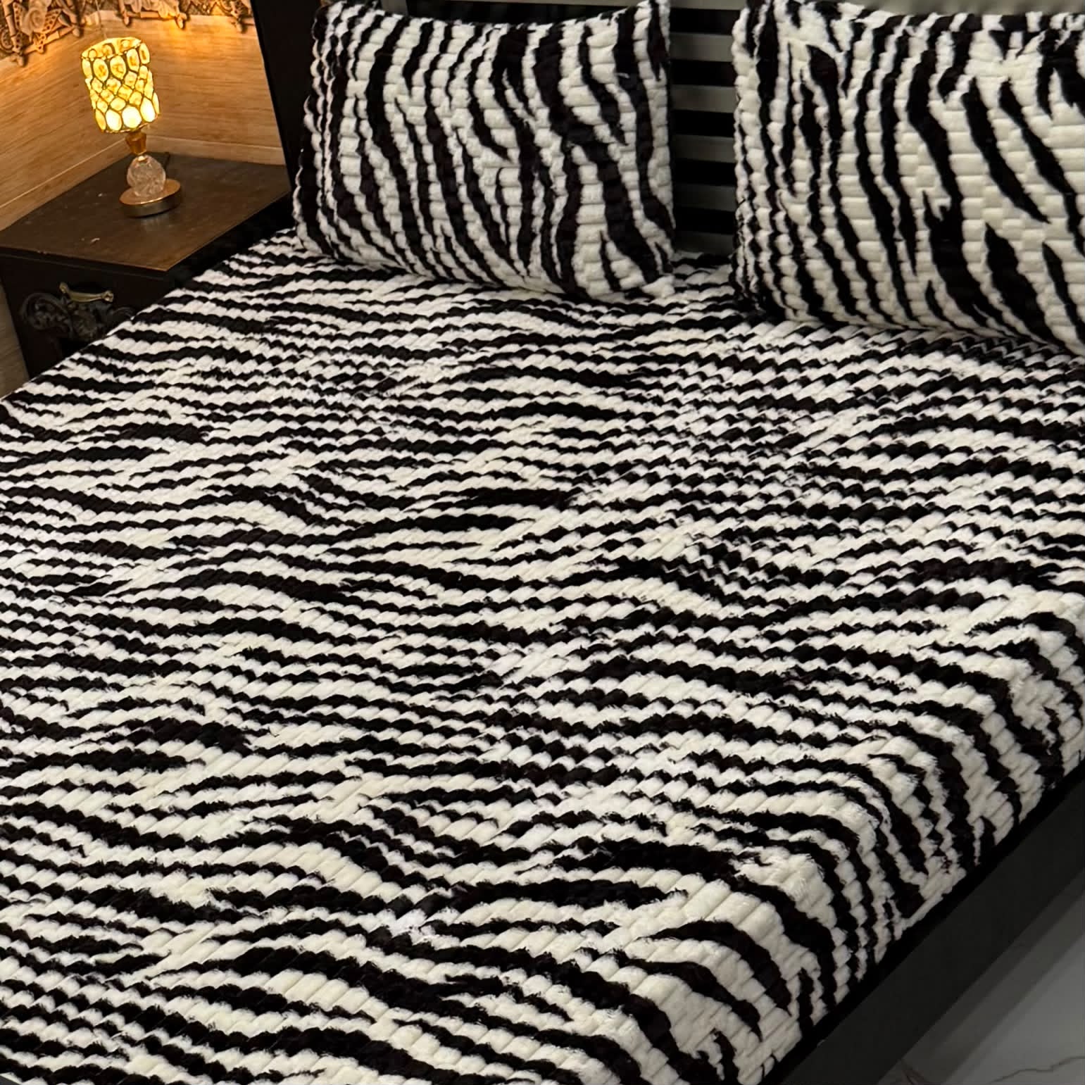 Luxury Bridal Bedsheet Set – Elegant Wedding Collection AC BLANKET-10013