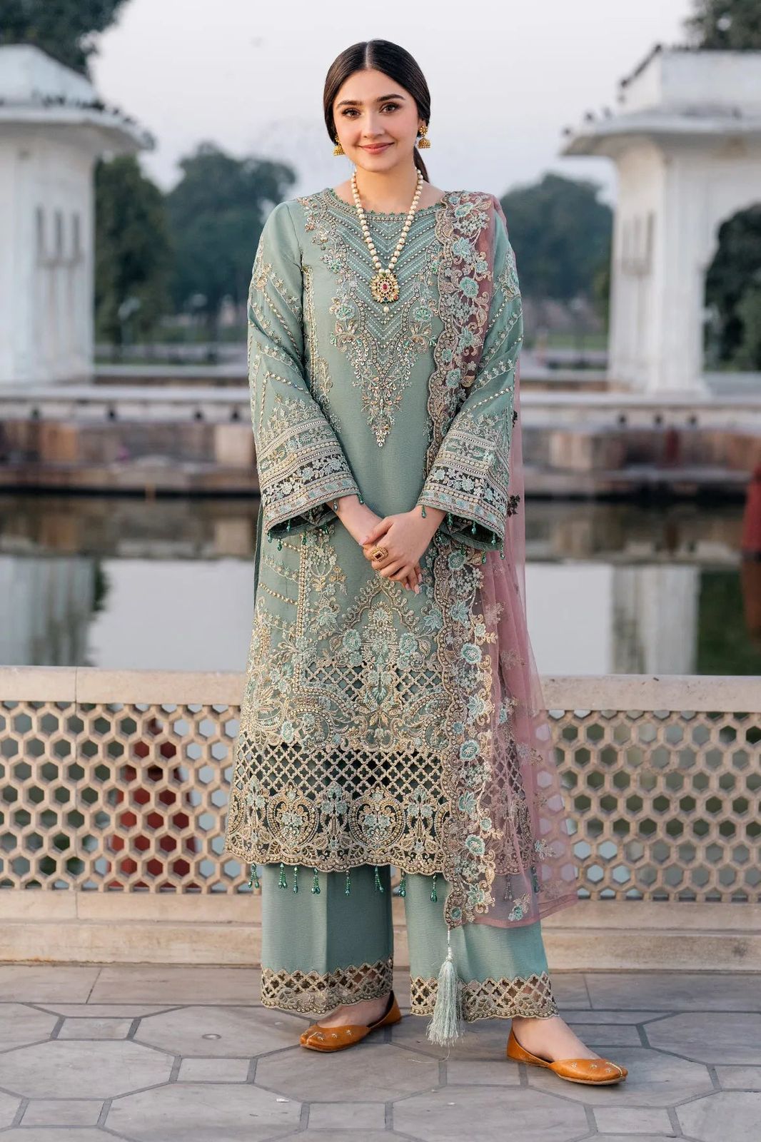 Imrozia Handwork Embroidered Chiffon & Net 3-Piece Suit