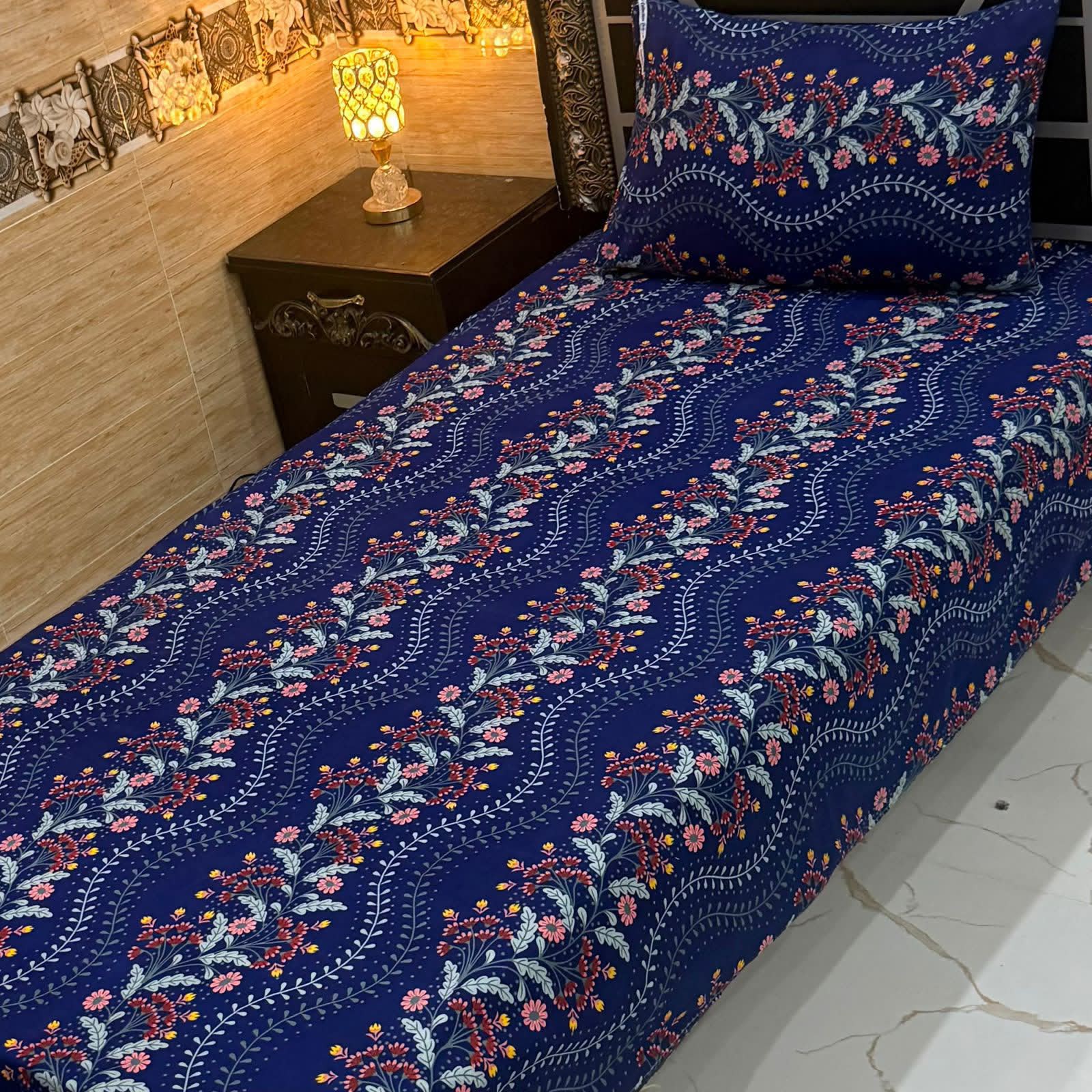 3D Crystal King Size Bedsheet Set – Luxury Medallion Print with Matching Pillow Covers