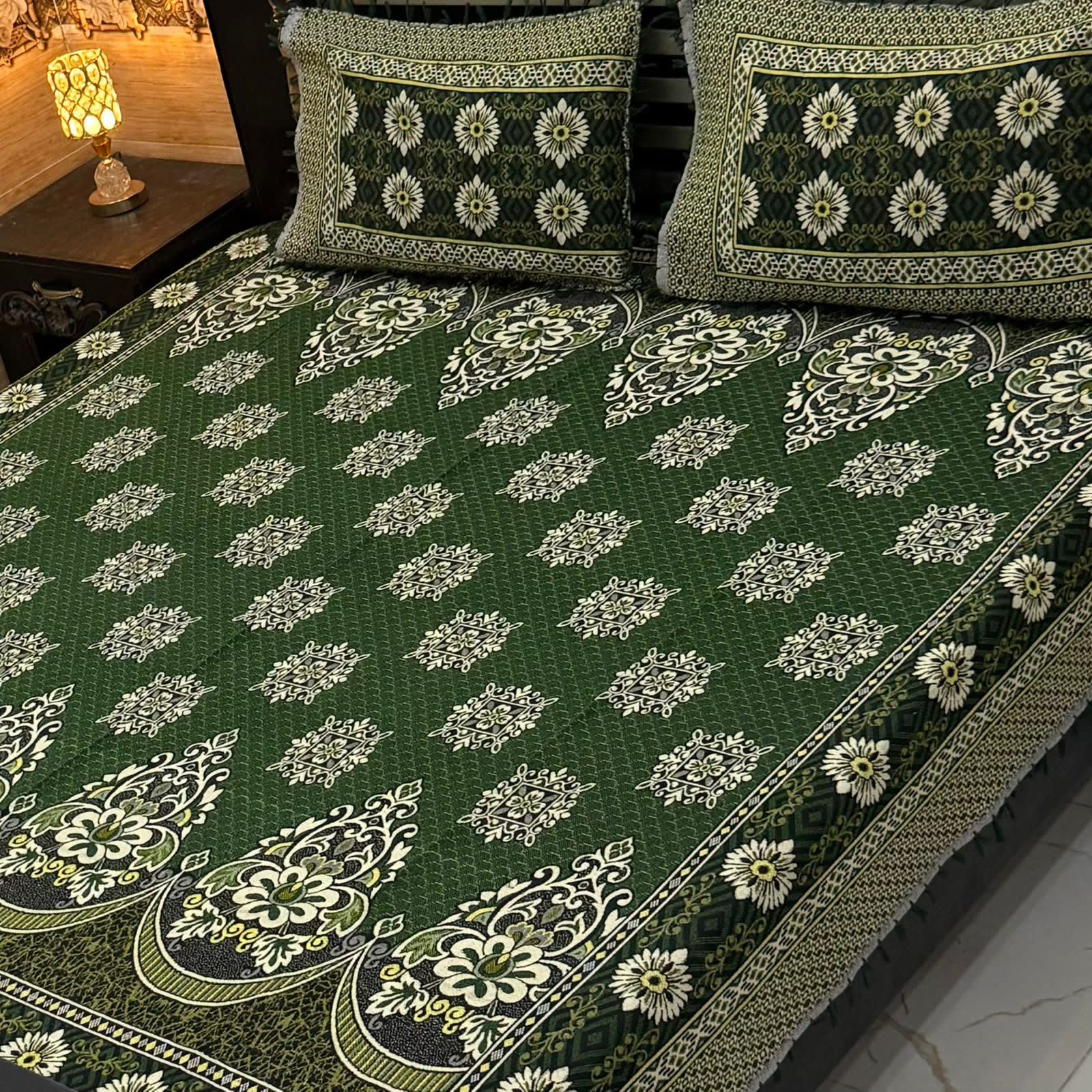 Luxury Traditional Floral Bedsheet Set – Premium Printed Design with Matching Pillow Covers