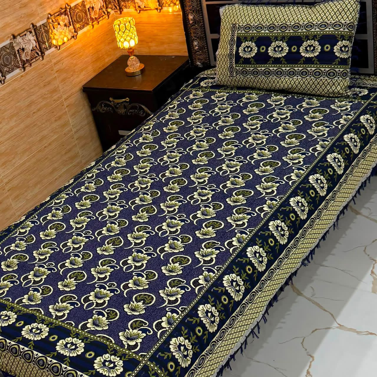 Luxury Traditional Floral Bedsheet Set – Premium Printed Design with Matching Pillow Covers