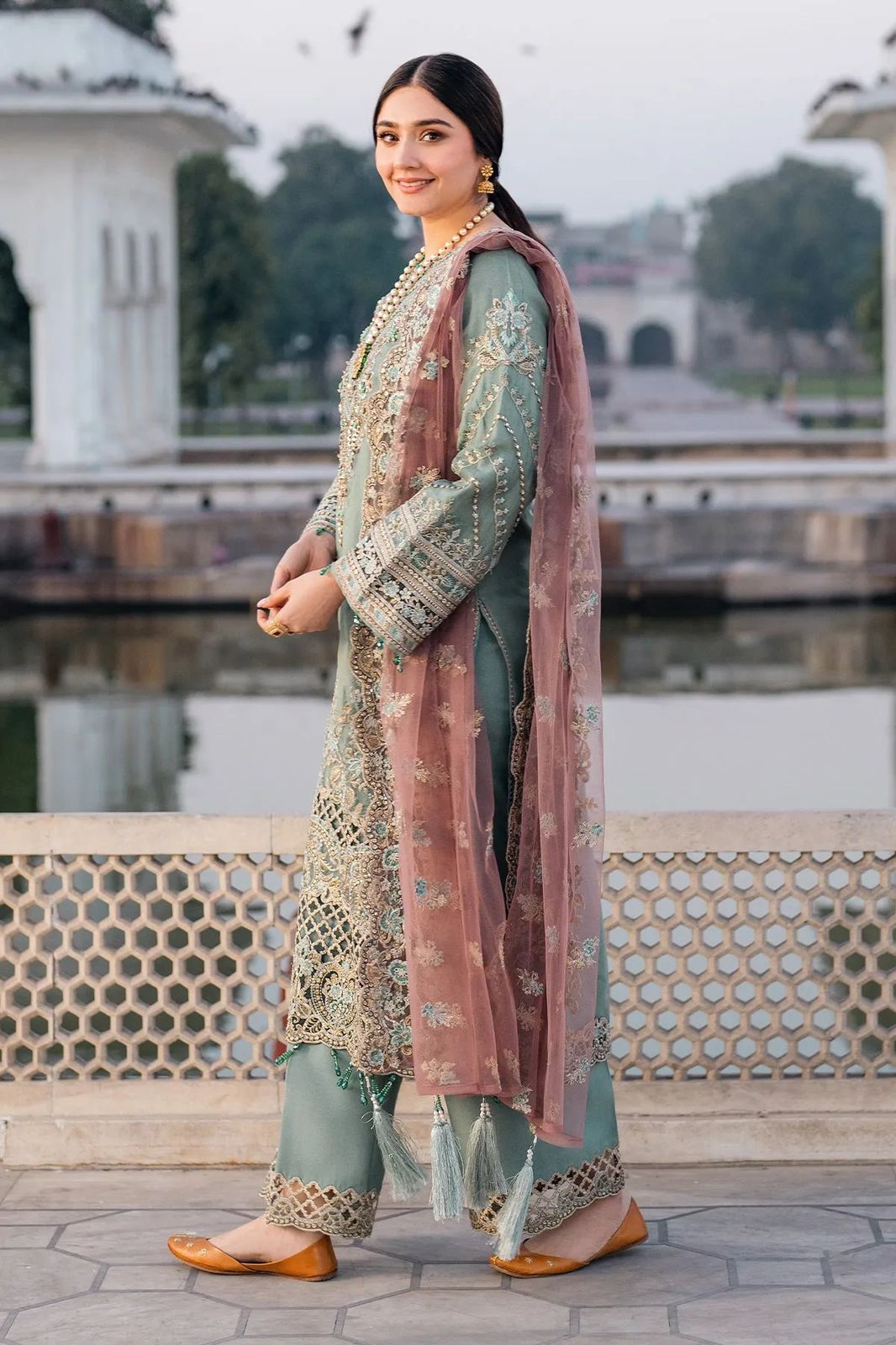 Imrozia Handwork Embroidered Chiffon & Net 3-Piece Suit